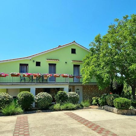 Apartment Deni Skrbčići Екстериор снимка