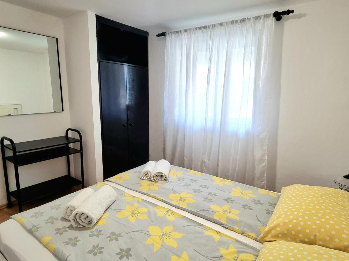 Apartment Deni Skrbčići Екстериор снимка